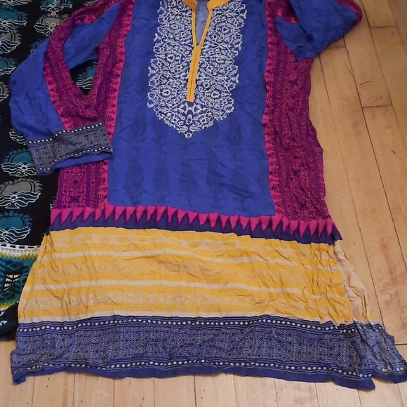 Khaadi Pret Kurta 2 pack - Picture 3 of 7